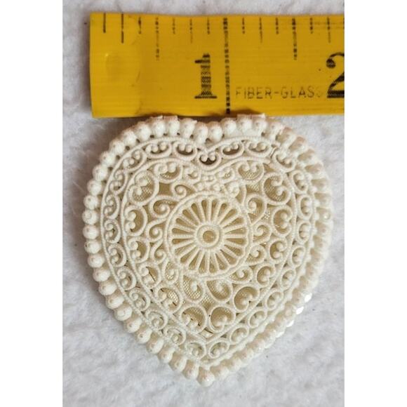 Antique Celluloid Heart Keepsake Box White Satin Lined 2" Trinket Dresser Decor - Picture 6 of 8